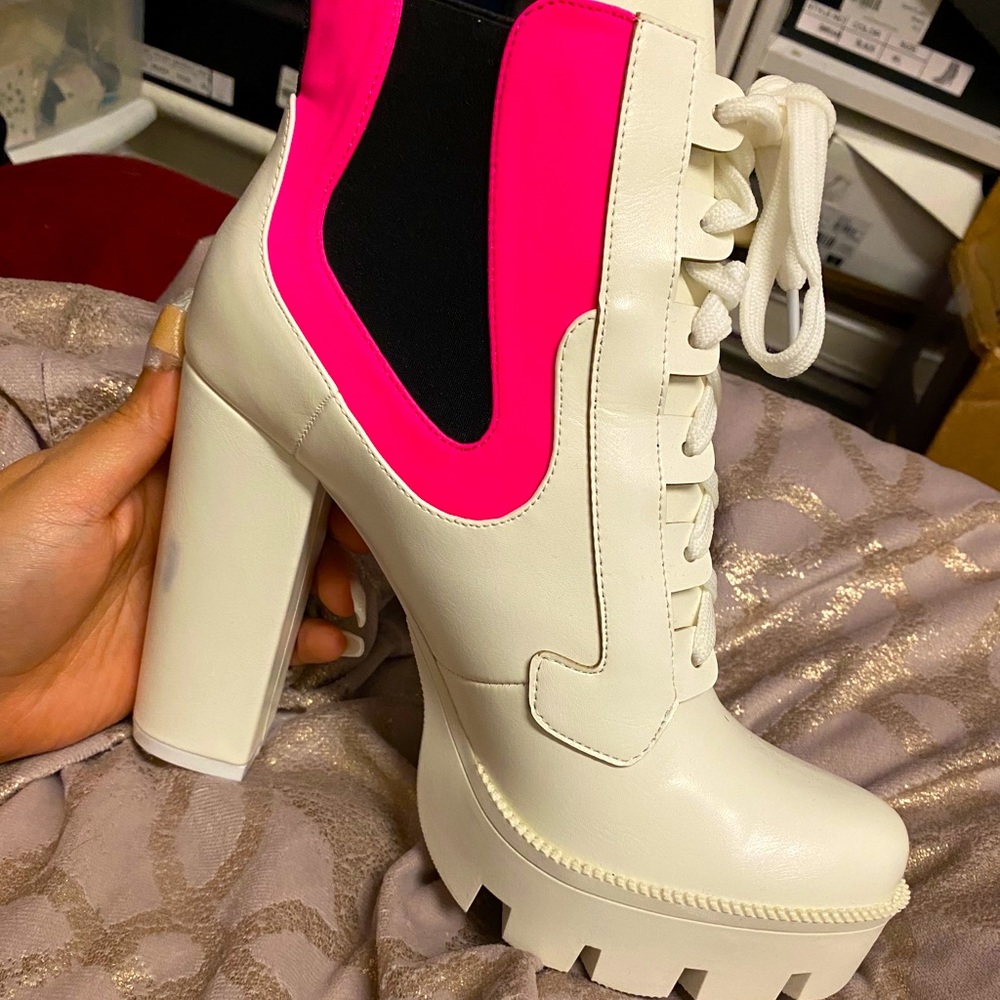 Women’s chunky booties
